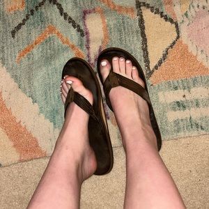 Very used flip flops